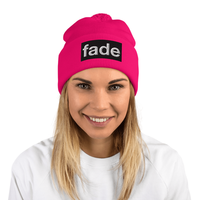 fade (BWBEL) Women's Pom-Pom Beanie